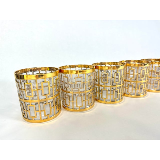 Mid-Century Modern Vintage Imperial Glass Co. “Shoji” Gold Gilt Trellis Pattern Rocks Glasses - Set of 8 For Sale - Image 3 of 7