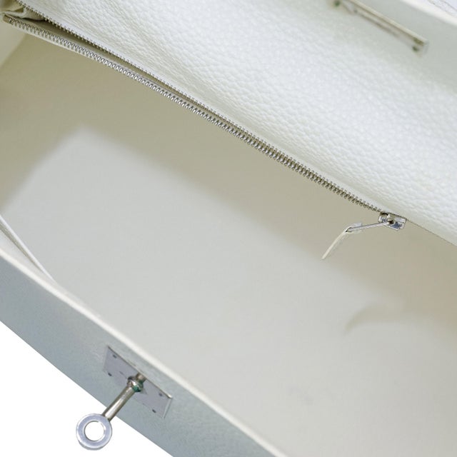 Contemporary Hermès Kelly 32 Blanc Togo Palladium Hardware 2018 For Sale - Image 3 of 8