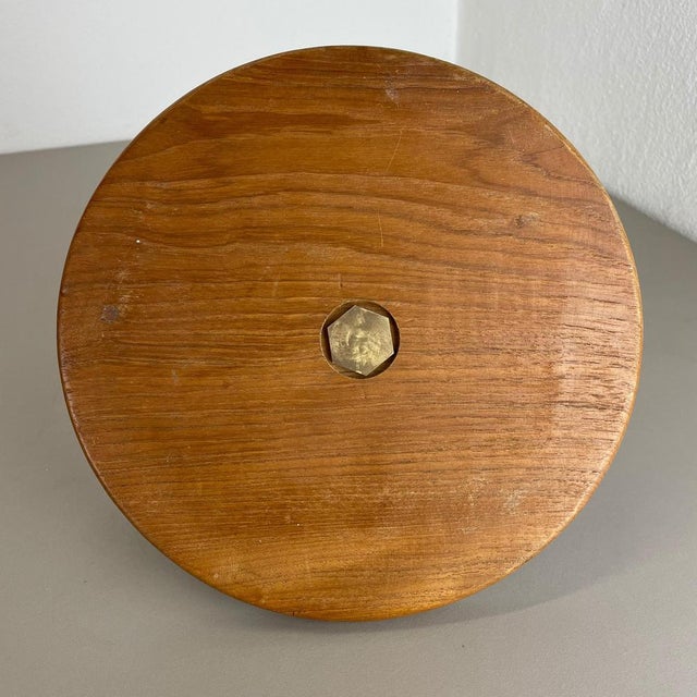 Large Modernist Brass & Teak Nutcracker in the style of Auböck, Austria, 1970s For Sale - Image 18 of 18