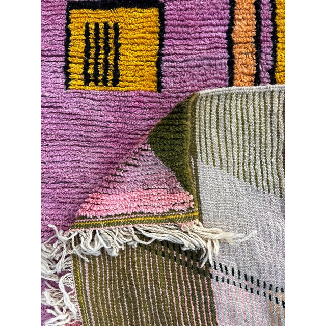 Large Moroccan Boujad Wool Rug, 1990 For Sale - Image 11 of 12