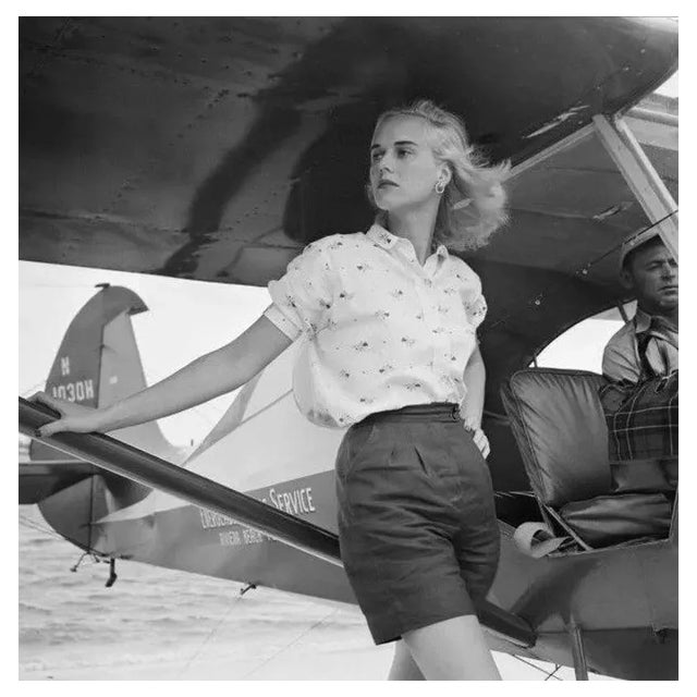 Slim Aarons, Dining, Estate Stamped Photographic Print, 1955 / 2020s For Sale