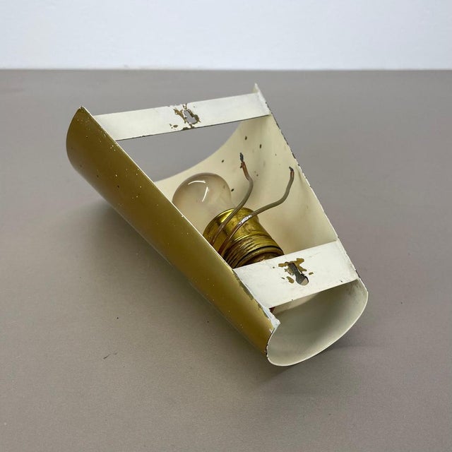 Brass Hole Pattern Theatre Wall Light in the style of Stilnovo, Italy, 1950s For Sale - Image 16 of 17