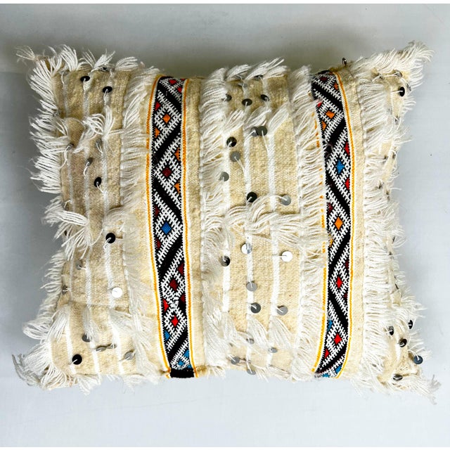 Vintage Moroccan Off White Wool Tribal Wedding Pillow For Sale - Image 4 of 9