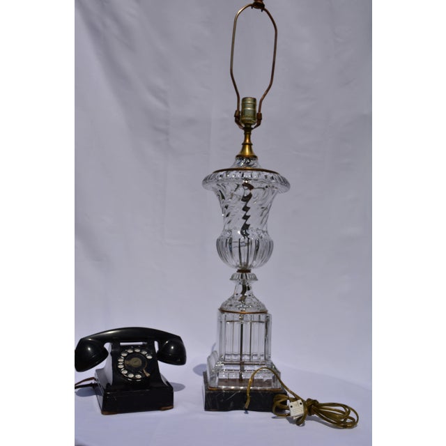 Metal 1950s Paul Hanson Attributed Neoclassical Crystal Brass Urn Table Lamp, Baccarat Style For Sale - Image 7 of 8