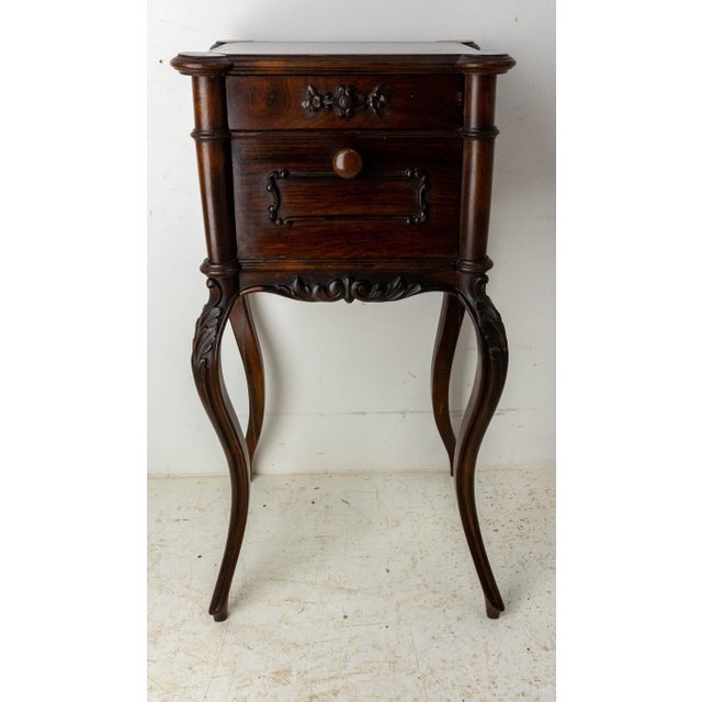 French side cabinet Louis XV style nightstand from late 19th Century. Walnut bedside table. One drawer and one trapdoor....