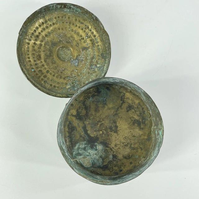 Early 20th Century Asante Forowa Chased Brass Box Ghana For Sale - Image 4 of 7