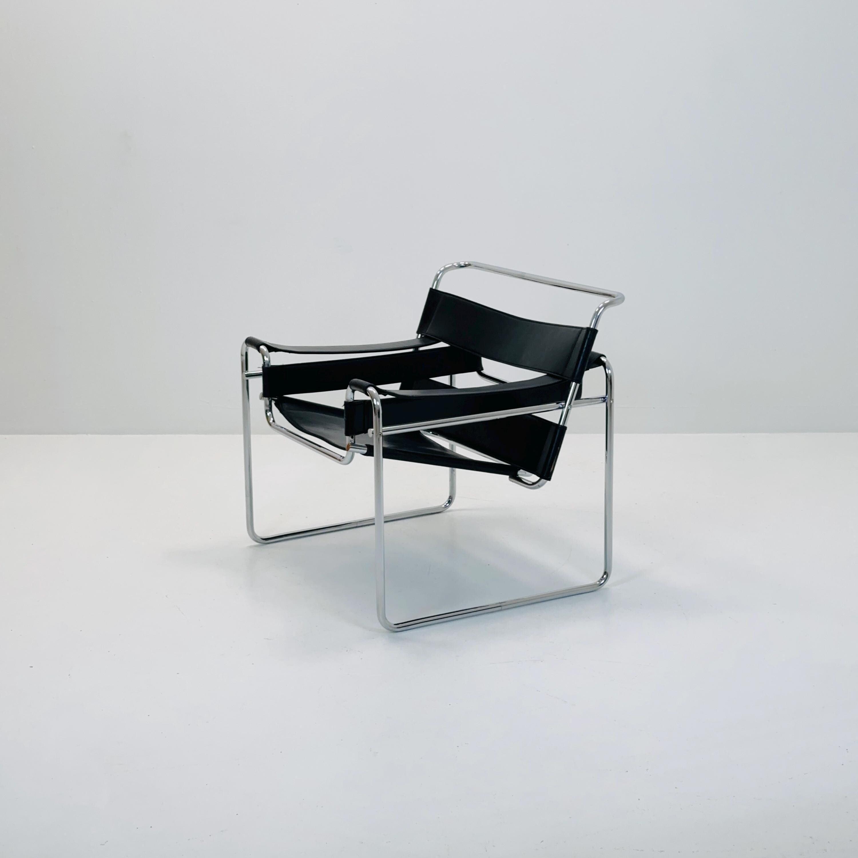 Italian Leather B3 Lounge Chair by Marcel Breuer for Fasem, 1980s