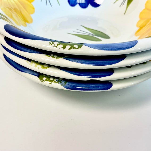 1980s Vintage Coastal Mediterranean Italian Daisy Flora Dinnerware - Set of 17. For Sale - Image 15 of 17