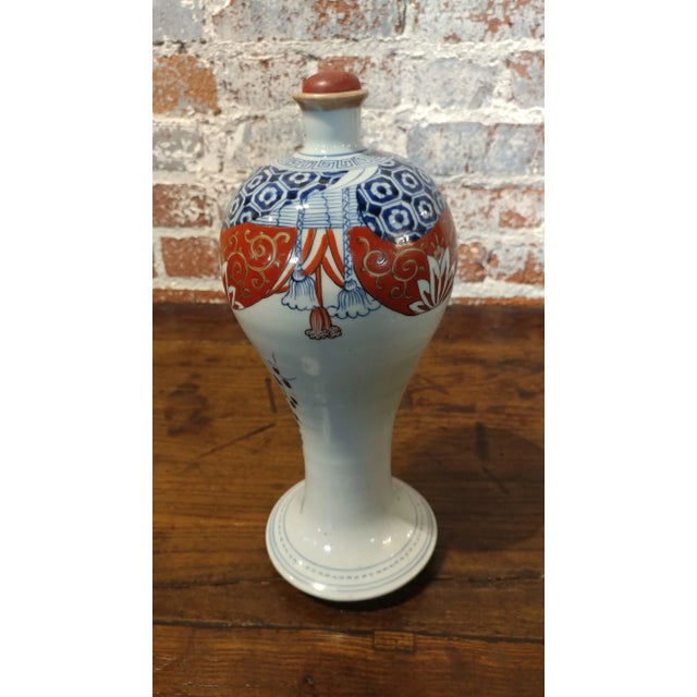 Japanese Imari Porcelain Bottle & Stopper For Sale - Image 4 of 10