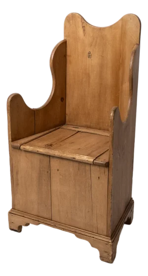 20th Century Welsh-Style Lambing Chair (Shepherd’s Chair) in Pine With Lift Seat