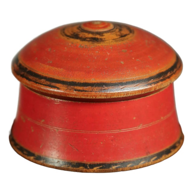 Vintage Indian Tika Spice Lacquer Wooden Box in Red & Black Patina For Sale
