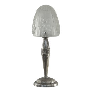 1930s French Art Deco Georges Leleu Frosted Glass & Nickeled Bronze Table Lamp For Sale