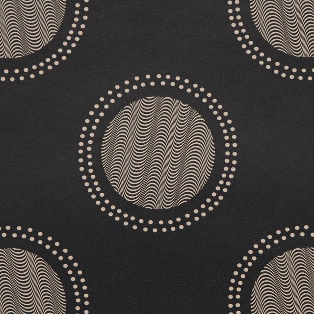 Abstract Sample - Schumacher x Neisha Crosland Watermark Wallpaper in Black & White For Sale - Image 3 of 5