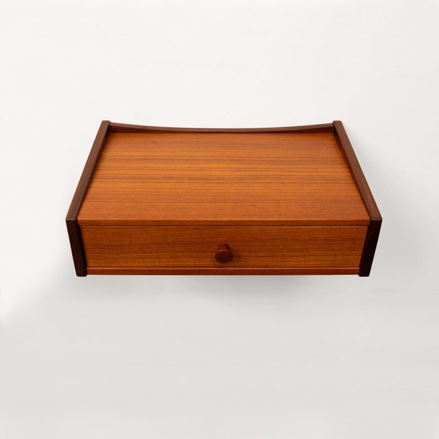 Vintage Danish Mid-Century Floating Teak Nightstands—Pair For Sale In San Francisco - Image 6 of 10