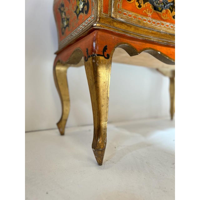 Gold Italian Hand Painted Venetian Serpentine Commode, 1900s For Sale - Image 8 of 11