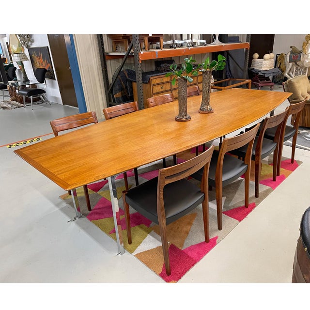 1960s Florence Knoll Large Walnut Chrome Conference Boat Table for Knoll International For Sale - Image 5 of 9