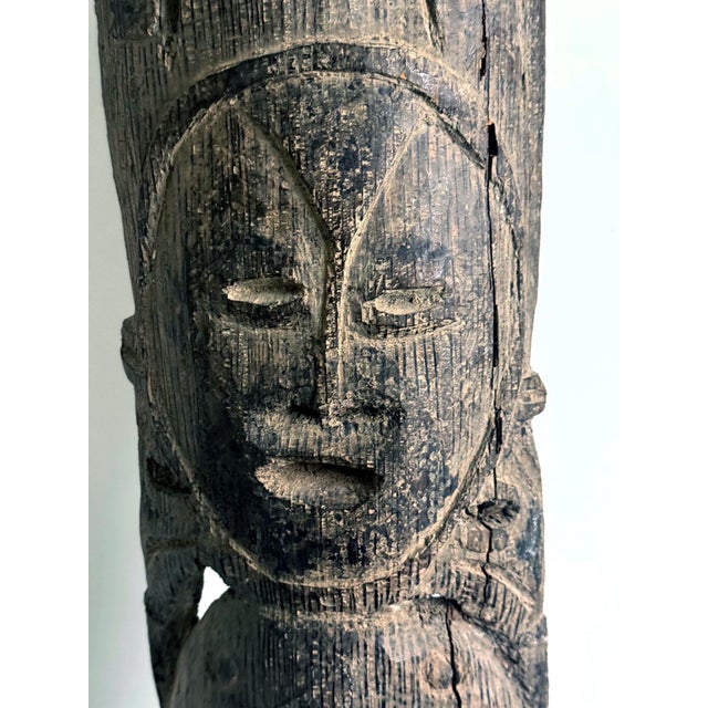 Yam Ceremonial Digging Stick with Carving Papua New Guinea For Sale - Image 15 of 16