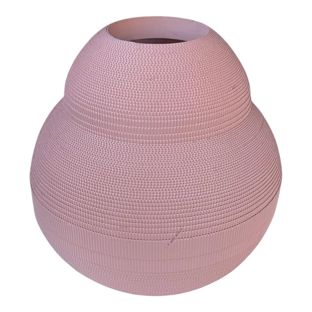 Postmodern Light Peach Pink Painted Corrugated Cardboard Vase by Flute Chicago, 1980s For Sale