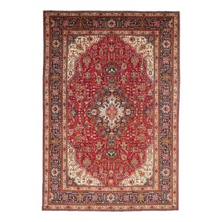 Middle Eastern Hand-Knotted Rug in Wool For Sale