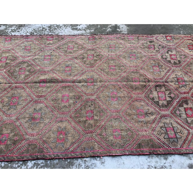 1960s Vintage Turkish Oushak Faded Floral Kilim Rug - 5′5″ × 9′10″ For Sale - Image 6 of 9