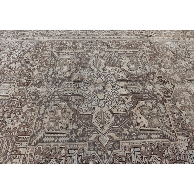 Early 20th Century Antique Persian Heriz Rug With Geometric Medallion and Soft Neutral Tones For Sale - Image 5 of 15