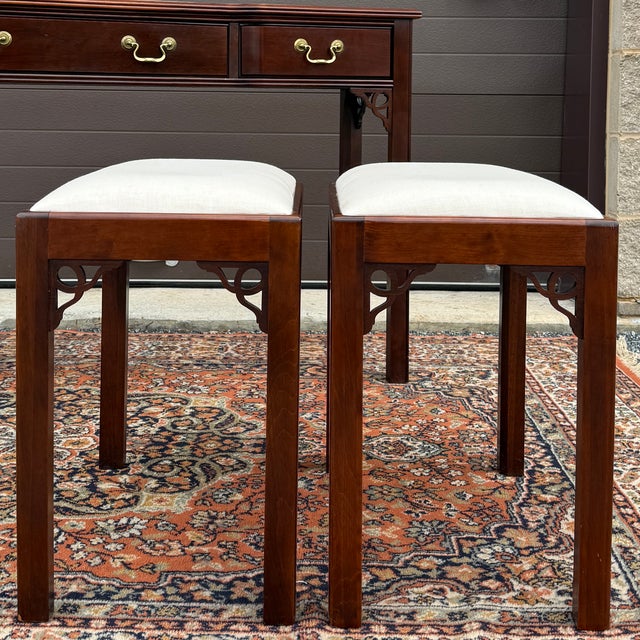 Vintage Tradition House Chippendale Solid Cherry 3 Drawer Console Table Set With Pair of Benches or Stools - 3 Pieces For Sale - Image 12 of 18