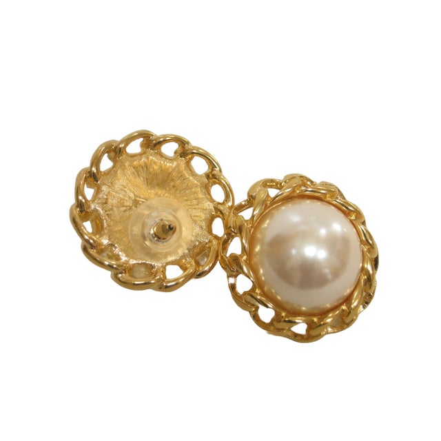 Modern 1980s Gorgeous Glass Pearl Gold Plated Chain Trim Earrings, 2 Pieces For Sale - Image 3 of 5