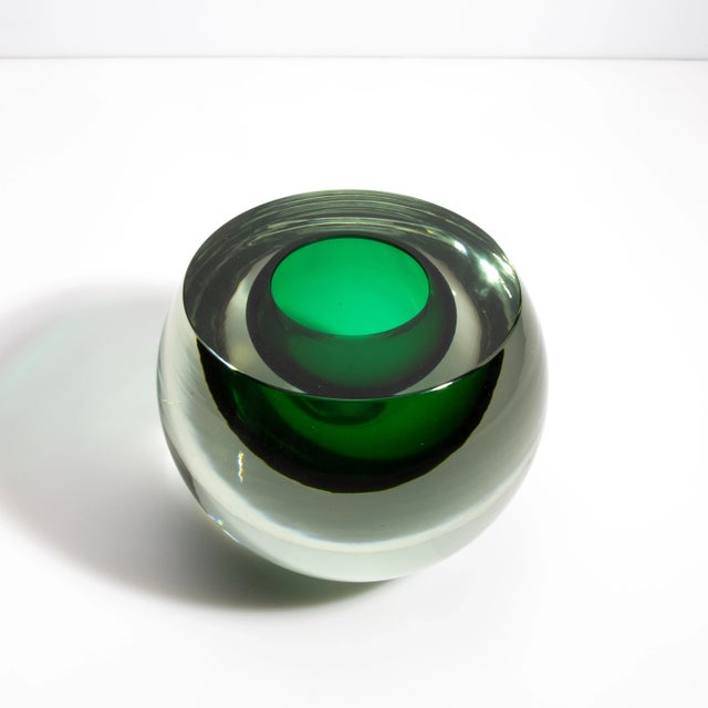 This Murano is an extraordinary piece that marries luxurious design with timeless elegance. This stunning glass sphere is...