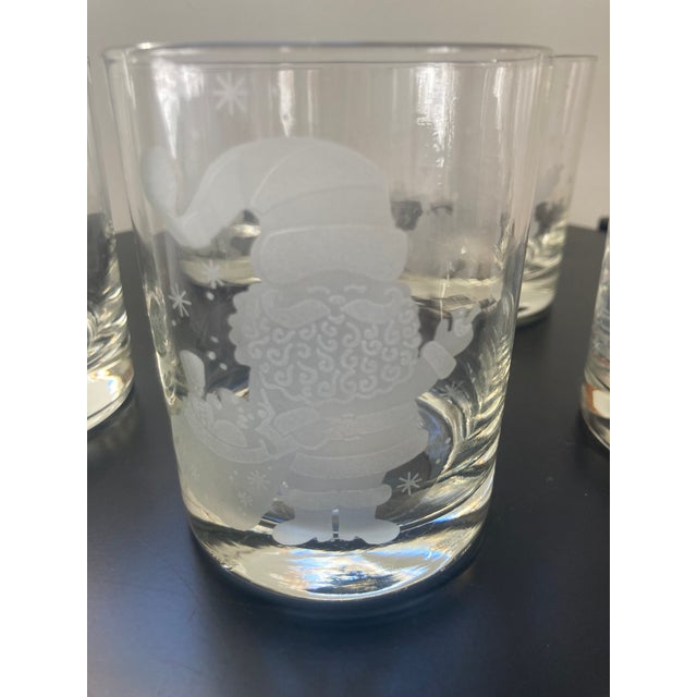 Traditional Vintage 1970’s Garrick Glass Etched Santa Low Ball Cocktail Glasses - Set of 5 For Sale - Image 3 of 3