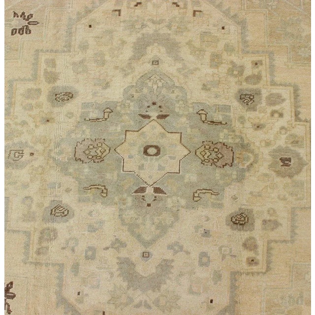 Mid 20th Century Mid 20th Century Vintage Turkish Oushak With Blue Gray, Brown, Cream For Sale - Image 5 of 12