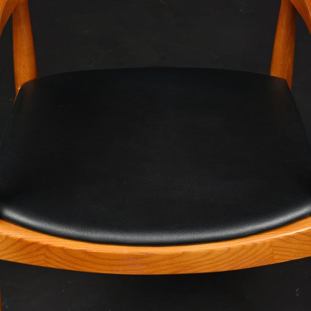 Mid-Century Modern Oak Round Chair in the Style of Hans Wegner For Sale - Image 6 of 12