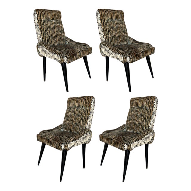 Italian Mid-Century Modern Set of 4 Chair in the Gio Point Style For Sale