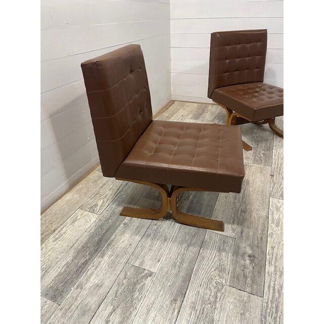 A-Nr. 9 – 10 Set Original Vintage Loungechairs by Ludomir Volak In superb original condition With original compagny...