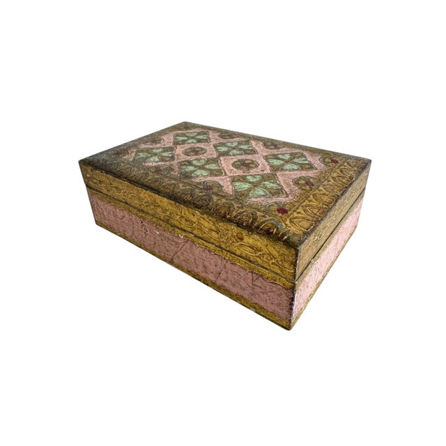Mid-Century Modern Mid Century Pink and Gold Florentine Box, Italy For Sale - Image 3 of 5