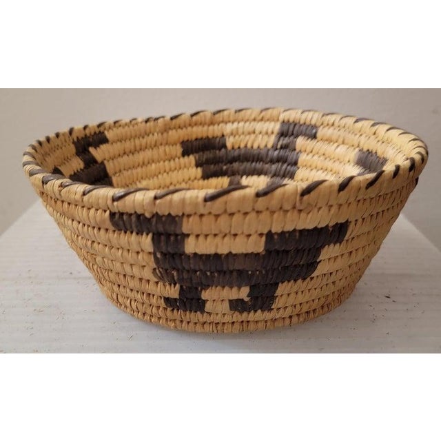 1940s Collection of Four Hand Made American Baskets For Sale In Los Angeles - Image 6 of 15