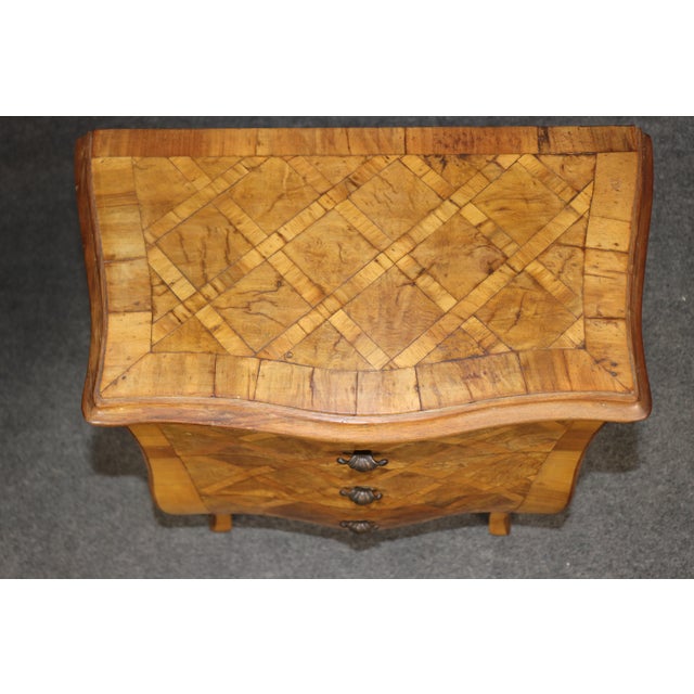 Brown Pair of Italian Bombe Parquetry 3 Drawer Nightstands For Sale - Image 8 of 14