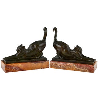 Art Deco Bronze Cat Bookends by Louis Riche for Patrouilleau Foundry, 1920s, Set of 2 For Sale