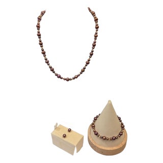 Vintage 14k Gold Chocolate Brown Freshwater Pearl Set Necklace Bracelet & Stud Earrings in Wood Box For Sale