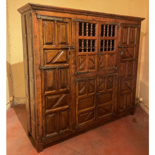 Large Spanish Renaissance Oak 6-Door Cabinet, 17th Century For Sale - Image 3 of 15