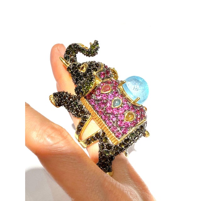 Metal Bochic “Orient” Neoclassical Elephant Sapphire & Aquamarine Ring Set 18K Gold For Sale - Image 7 of 12