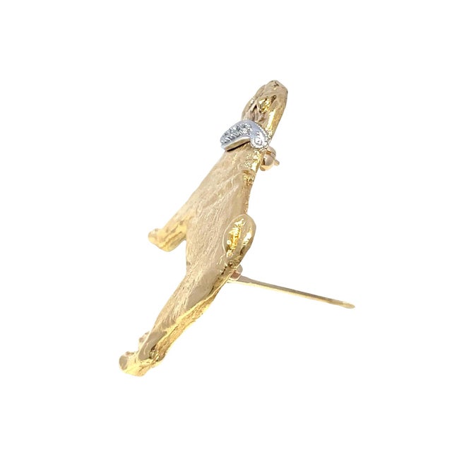 Modern 18k Yellow Gold Diamond Studded Pug Dog Brooch For Sale - Image 3 of 10