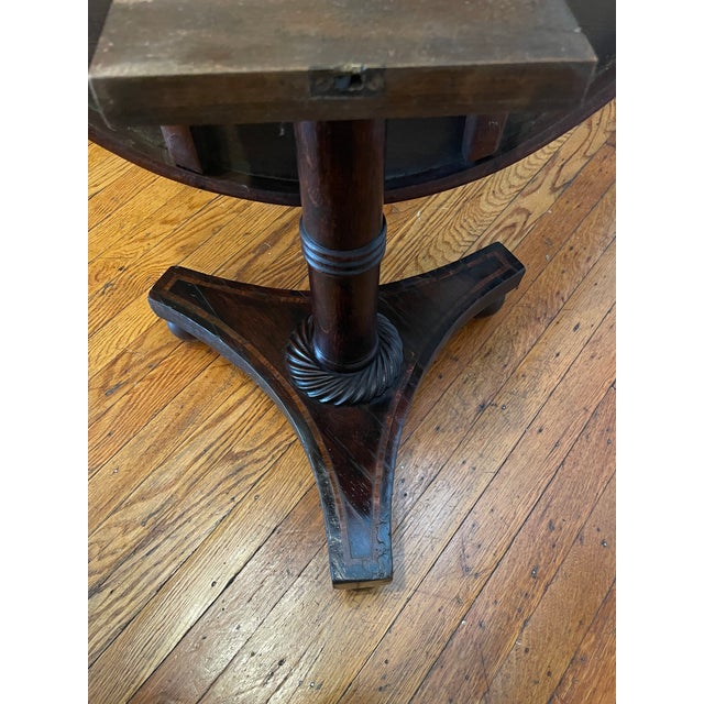 Early 19th Century English Rosewood Tilt-Top Table For Sale In New York - Image 6 of 12