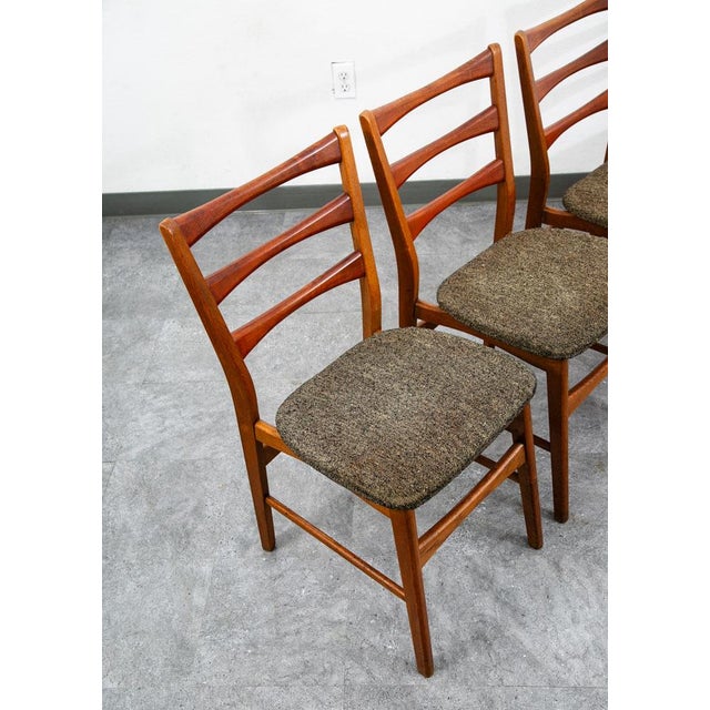 Brown 1960s Mid Century Modern Dining Chairs Set 4 Mobler Ladder Back Farstrup Teak Grey MCM For Sale - Image 8 of 12