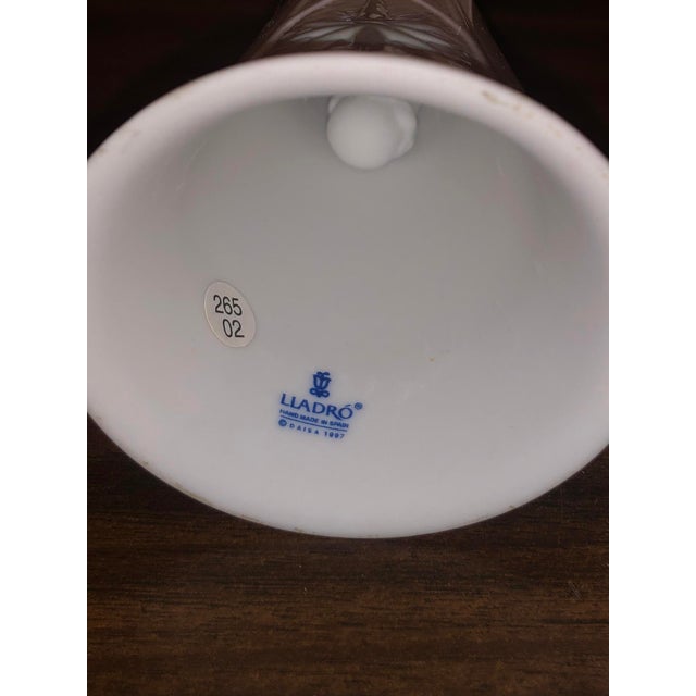 Vintage Spanish Lladró "Sounds of Love" Porcelain Angel Bell Figurine (#06474) – In Original Box For Sale - Image 11 of 11