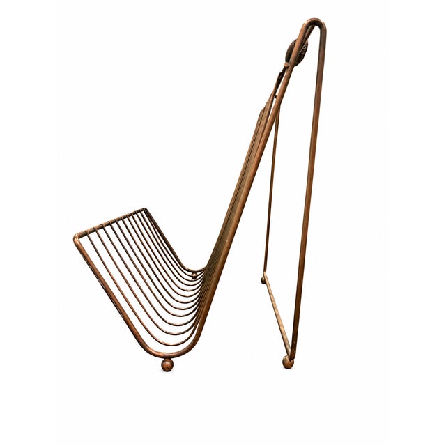 1960s Vintage Mid Century Wire Magazine Rack With Wrapped Handle For Sale - Image 5 of 7