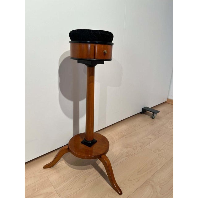 Wood Biedermeier Sewing Stand in Cherrywood, South Germany, 1825 For Sale - Image 7 of 18