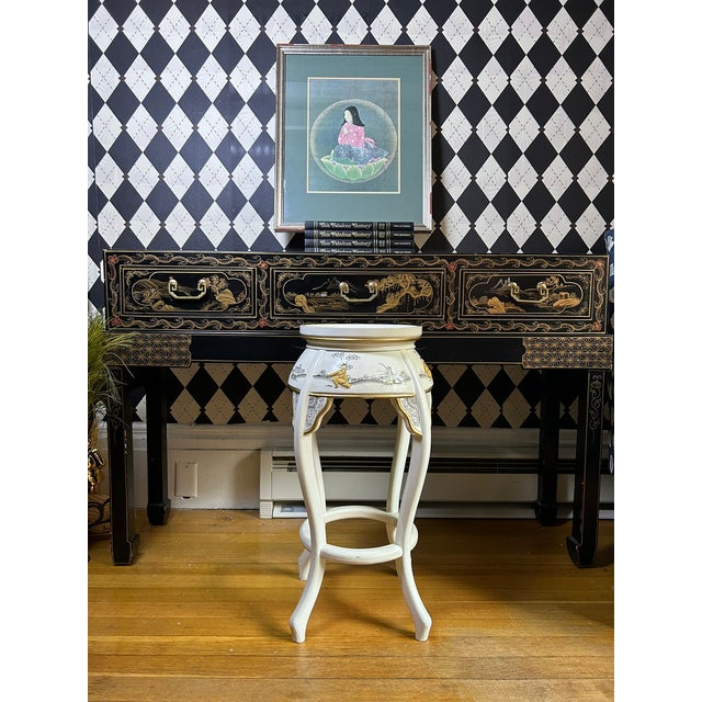 1980s 1980s Chinoiserie Mother-of-Pearl Inlaid Tall Stool or Side Table With Glass Top, 25" For Sale - Image 5 of 17