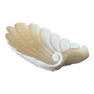 Vintage Coastal Abingdon White Shell Centerpiece Bowl For Sale