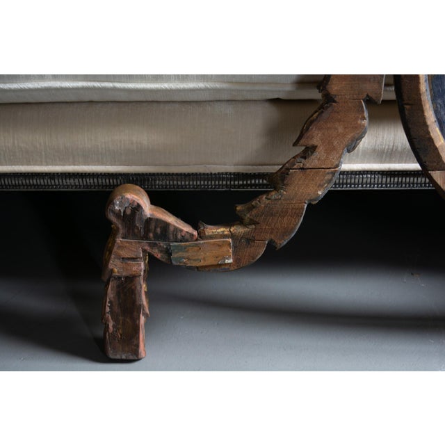 Gold Antique Circa 18th-19th Century French Neoclassical Giltwood Frame Filigree Hand Carved Ribbon Mirror Frame For Sale - Image 8 of 15