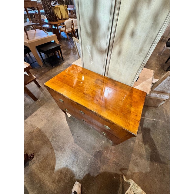 19th C. German Biedermeier Walnut Commode For Sale In Dallas - Image 6 of 9